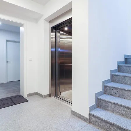 Luv Apartment